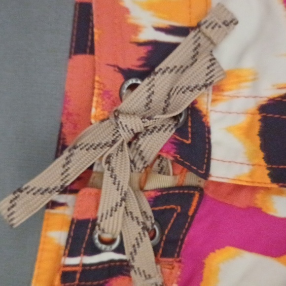 Patagonia Geometric Design Lightweight Shorts - Picture 3 of 8